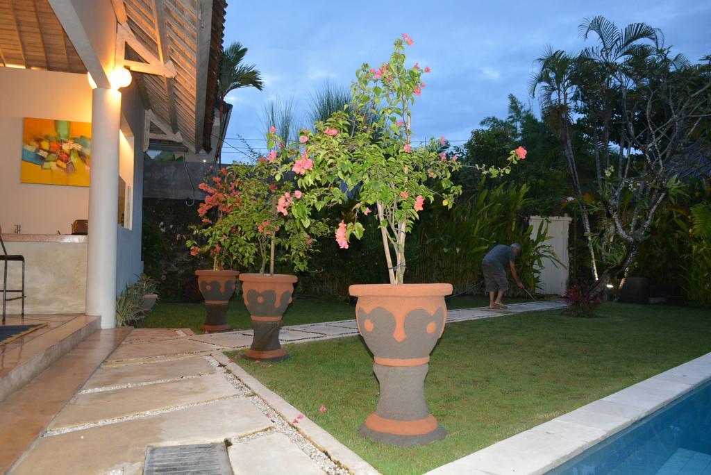 Villa Raquel Seminyak Pokój zdjęcie